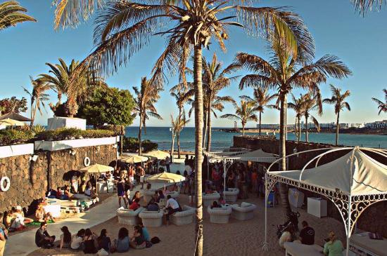 Beach Bar Melia Salinas